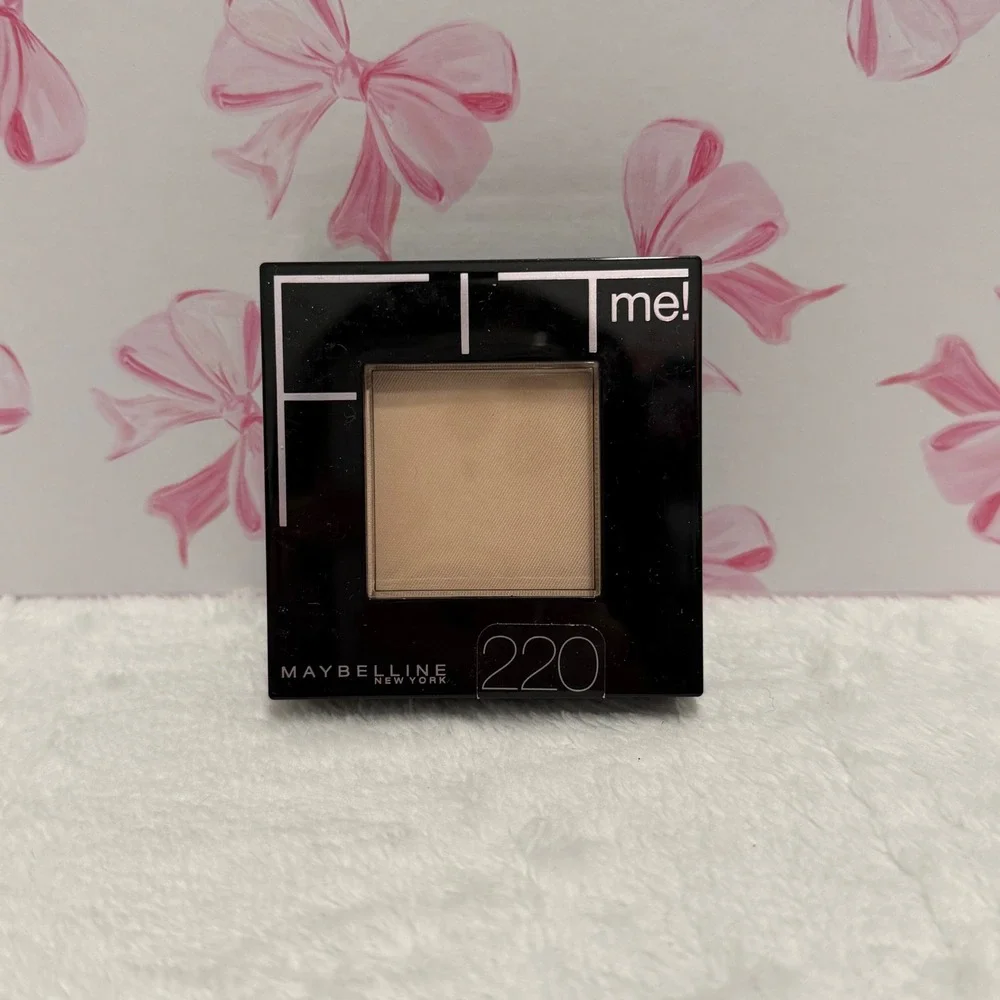 Maybelline Fit Me Matte Poreless Powder Foundation 220 Natural Beige